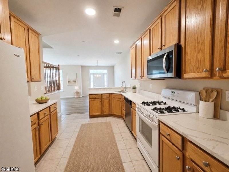 3 Liberty Way - Photo 5 of 34