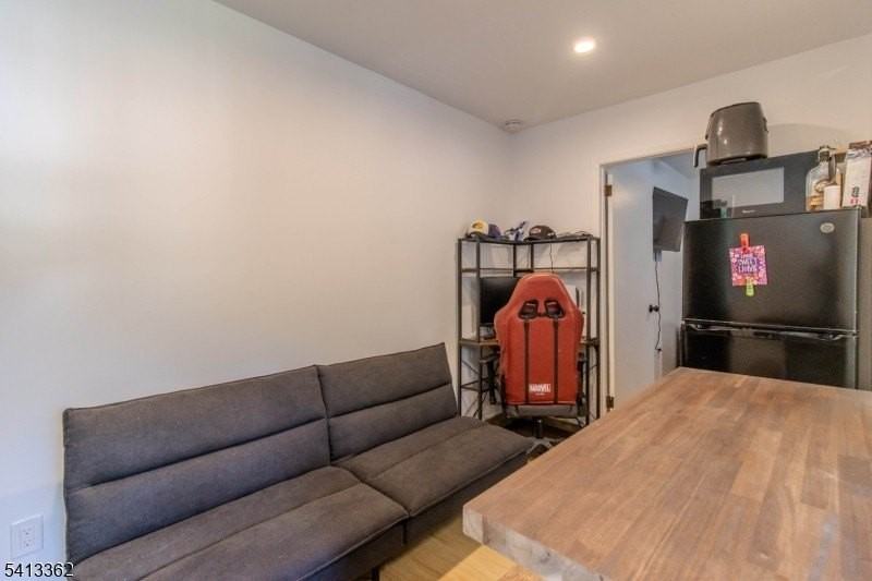 923 Ringwood Ave #2 - Photo 7 of 20
