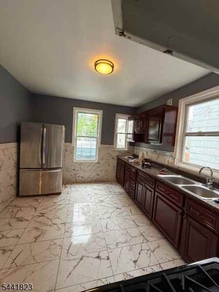 239 S Clinton St #1 - Photo 5 of 11