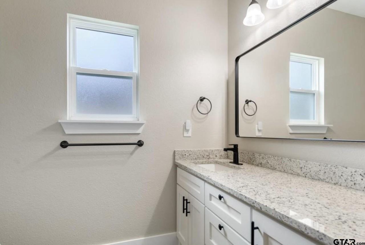 14127 Donna St - Photo 5 of 5