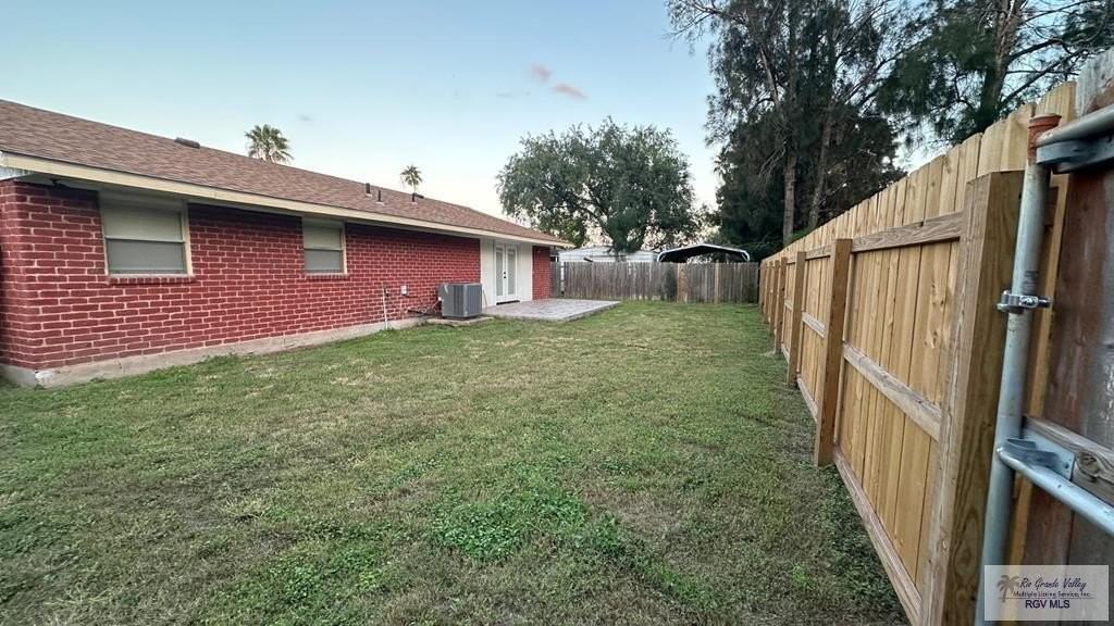 55 Alberta Dr - Photo 3 of 17