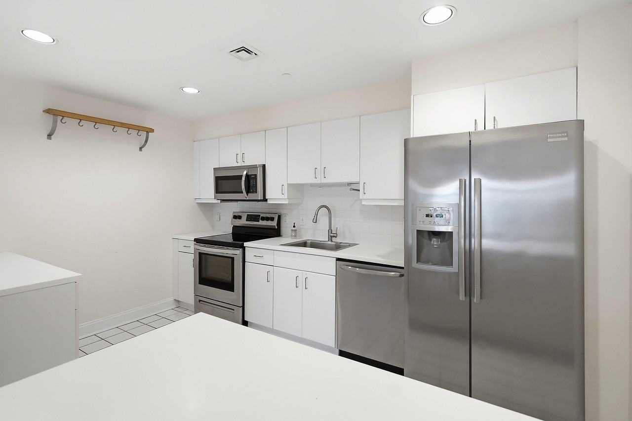 206 Shearwater Ct W #62 - Photo 4 of 33