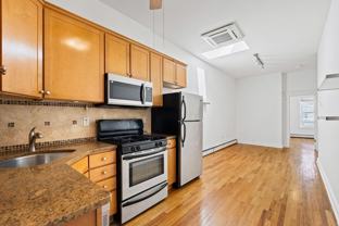 349 7th St #3R - Photo 1 of 1