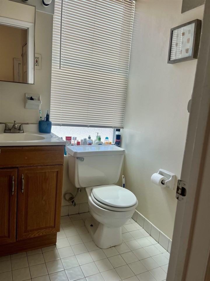 91 Washington St #3 - Photo 7 of 8