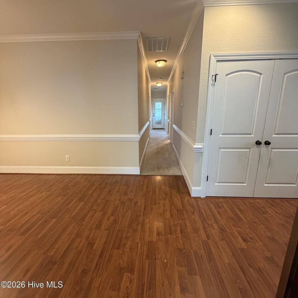 3504 Ellsworth Dr #B - Photo 4 of 15