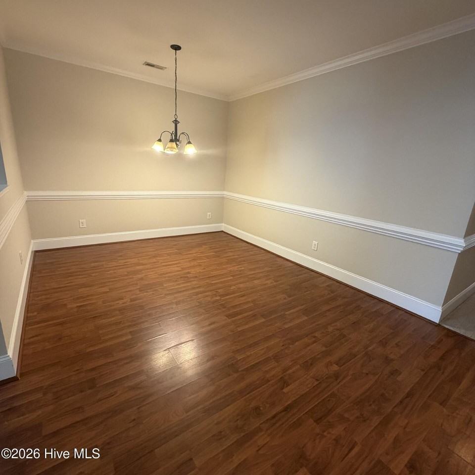 3504 Ellsworth Dr #B - Photo 5 of 15