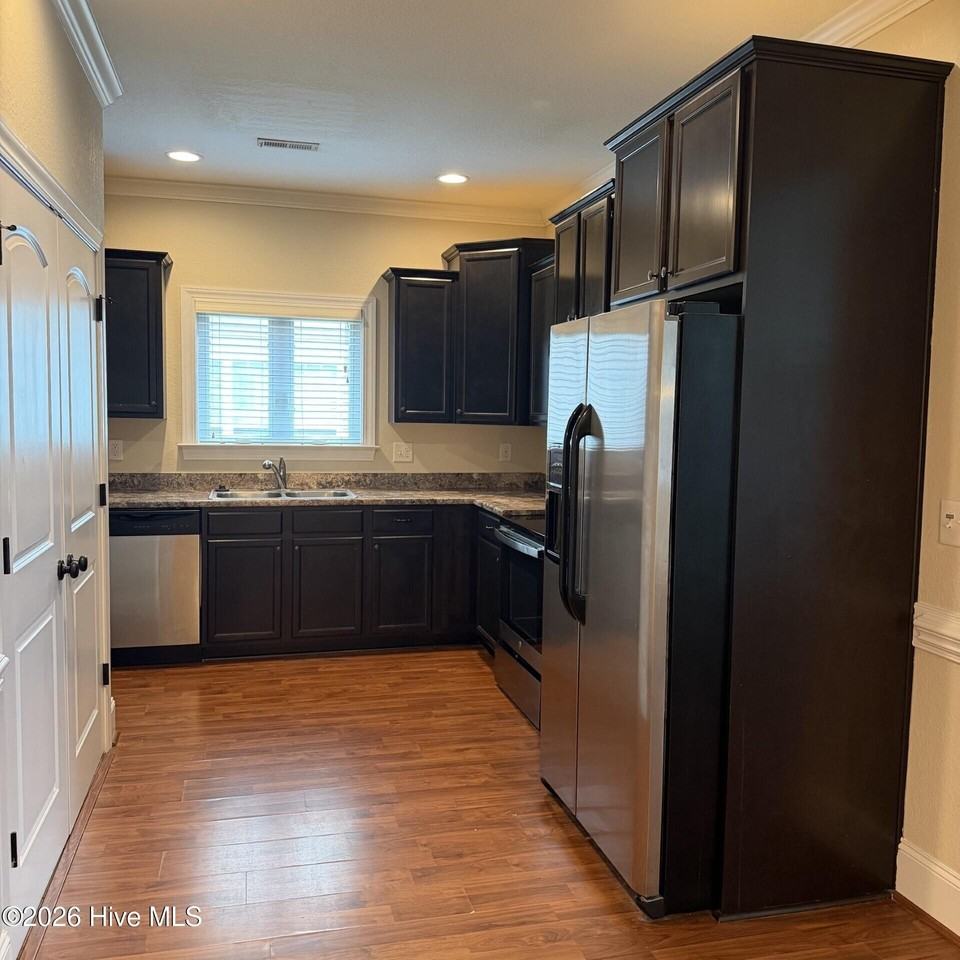 3504 Ellsworth Dr #B - Photo 7 of 15