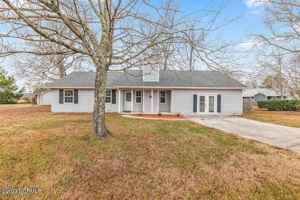 featured image of 424 Singletree Dr