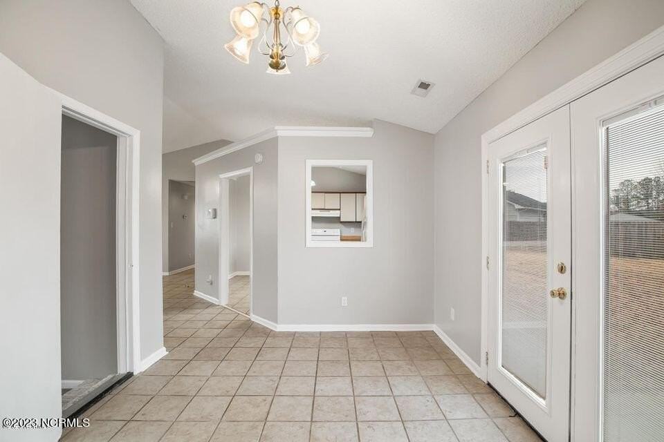 424 Singletree Dr - Photo 7 of 28