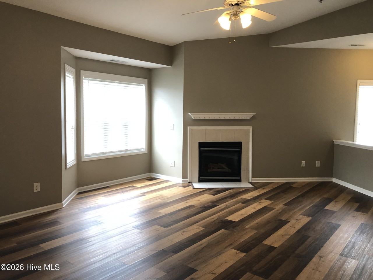 3810 River Front Pl #202 - Photo 3 of 19