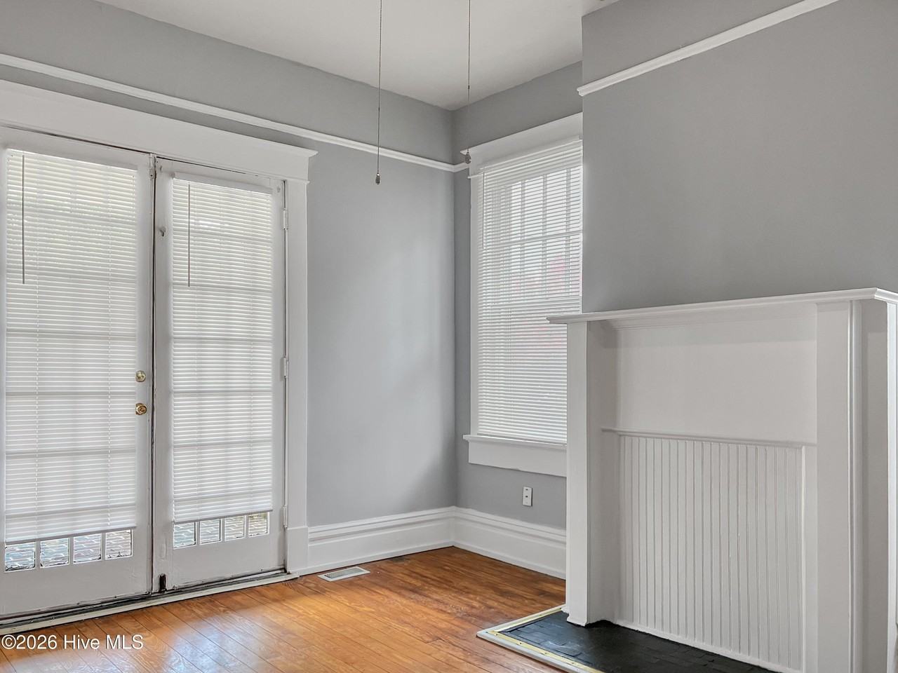 327 Ellis St #A - Photo 5 of 10