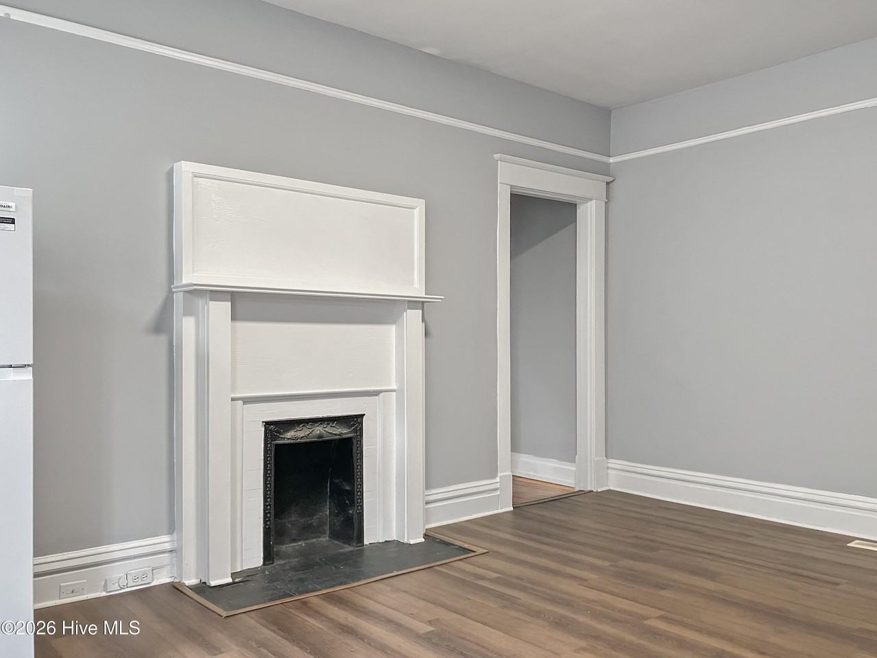 327 Ellis St #A - Photo 6 of 10
