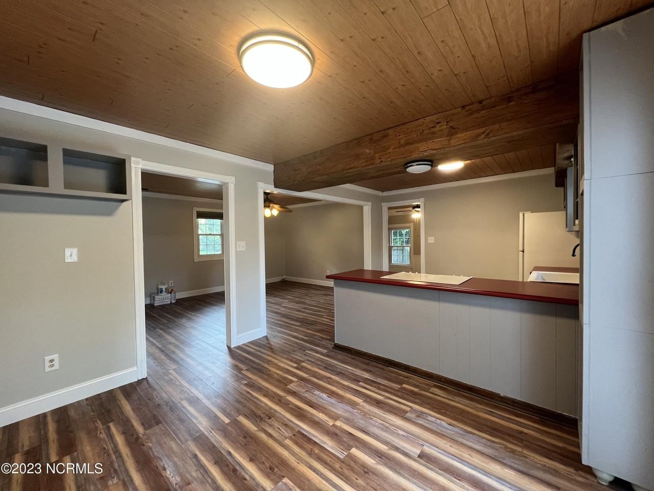 1008 Stillwood Ct - Photo 7 of 29