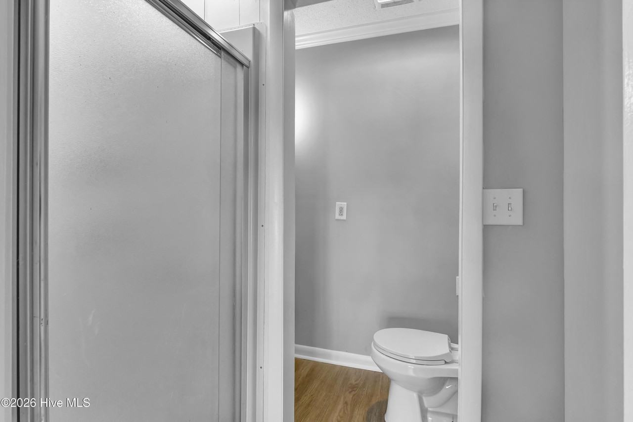 139 Charter Dr - Photo 5 of 22