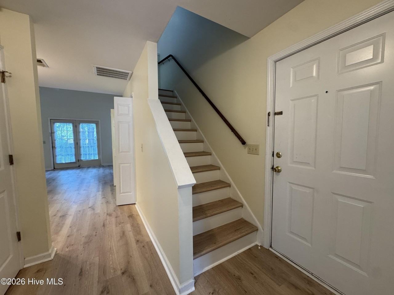 5147 Lampost Cir - Photo 2 of 17