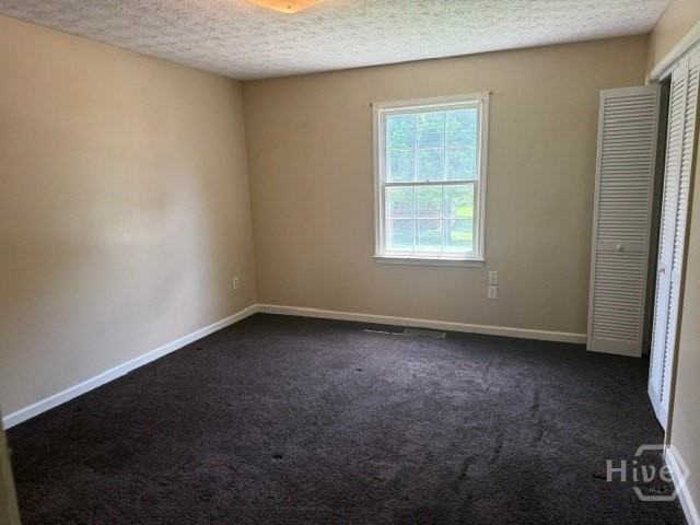 70 Caroline Ave - Photo 4 of 8