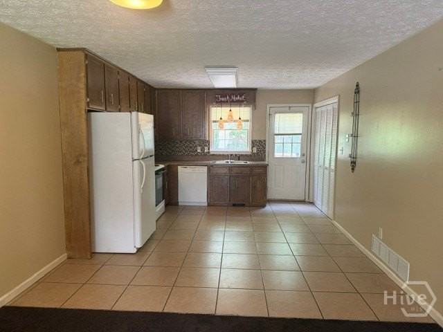 70 Caroline Ave - Photo 6 of 8