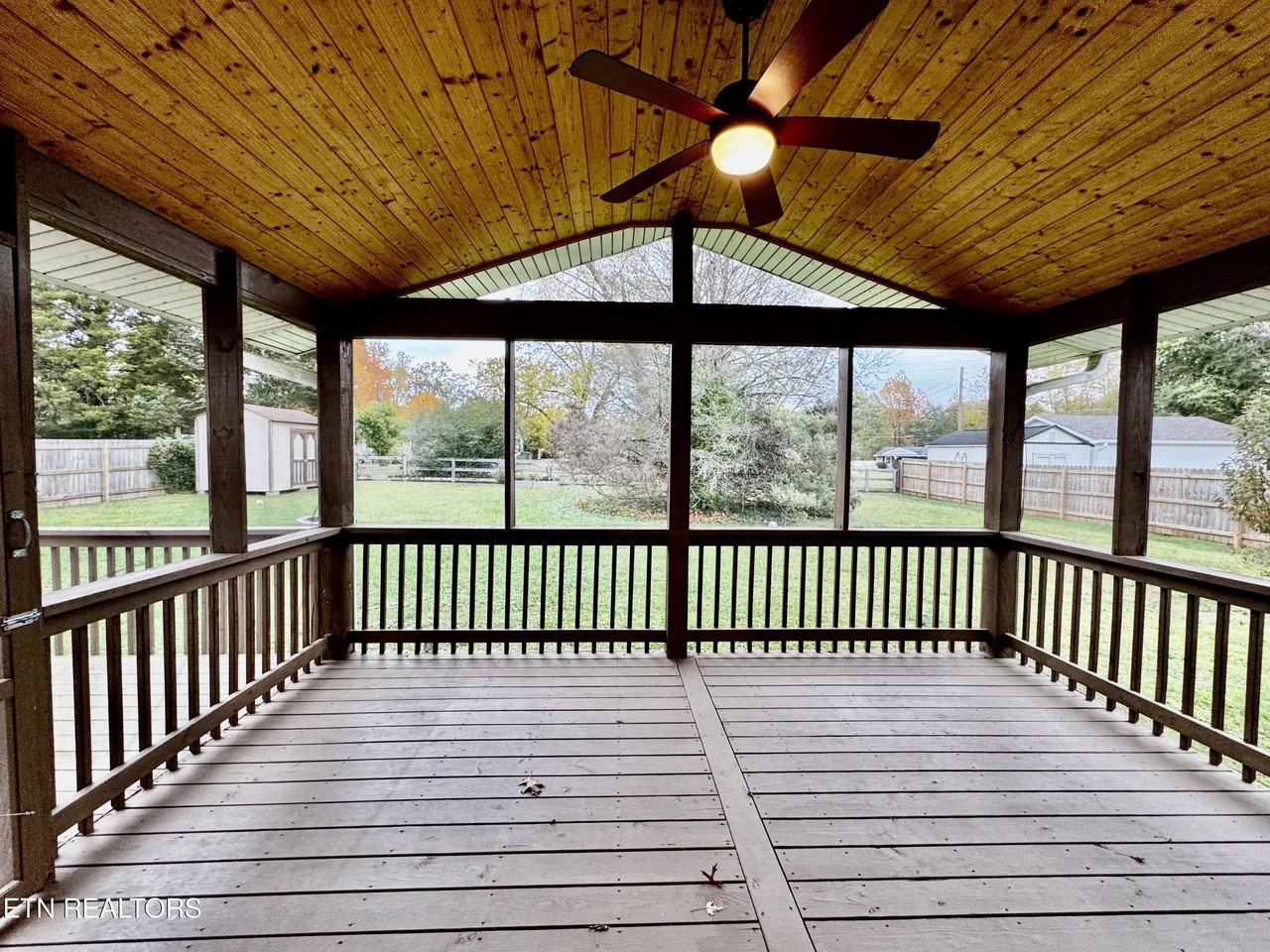 824 Noragate Rd - Photo 3 of 27