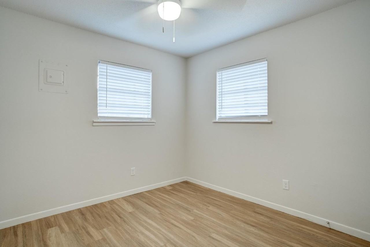 226 Hickory St #A - Photo 5 of 16