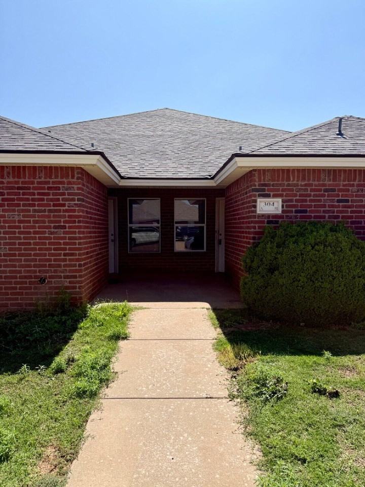 304 N Brentwood Ave #A - Photo 2 of 22