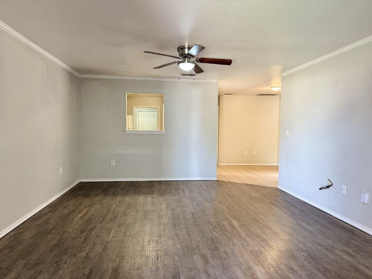 304 N Brentwood Ave #A - Photo 3 of 22