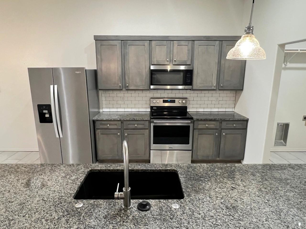 5828 Virginia Ave - Photo 4 of 15