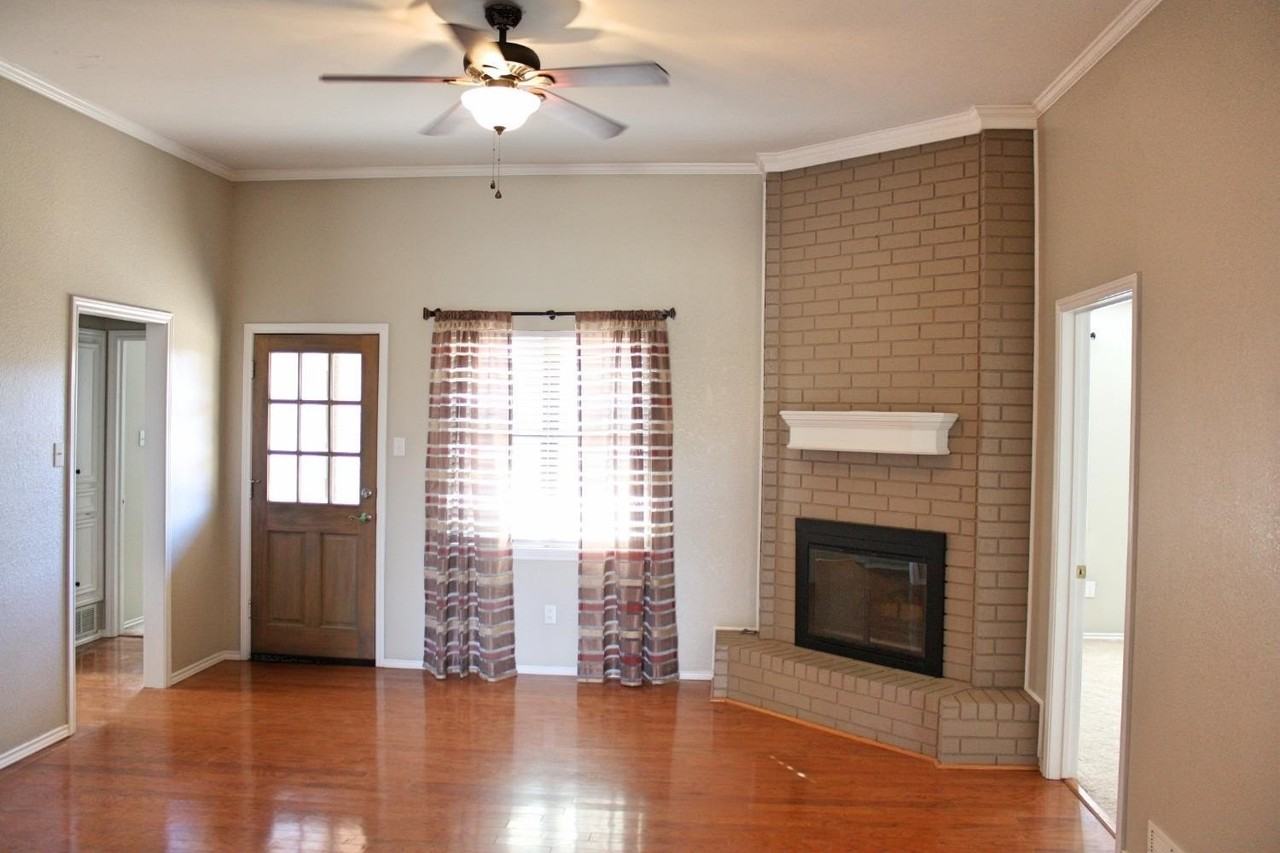 9616 Dover Ave - Photo 2 of 9