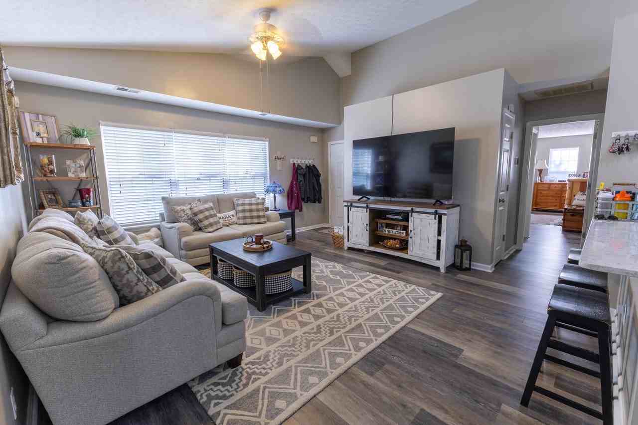 4216 Kensington Garden Ct - Photo 6 of 28