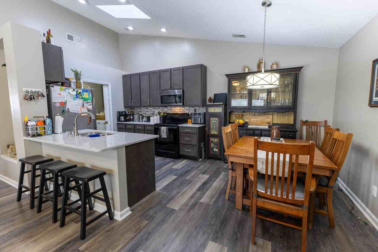 4216 Kensington Garden Ct - Photo 7 of 28