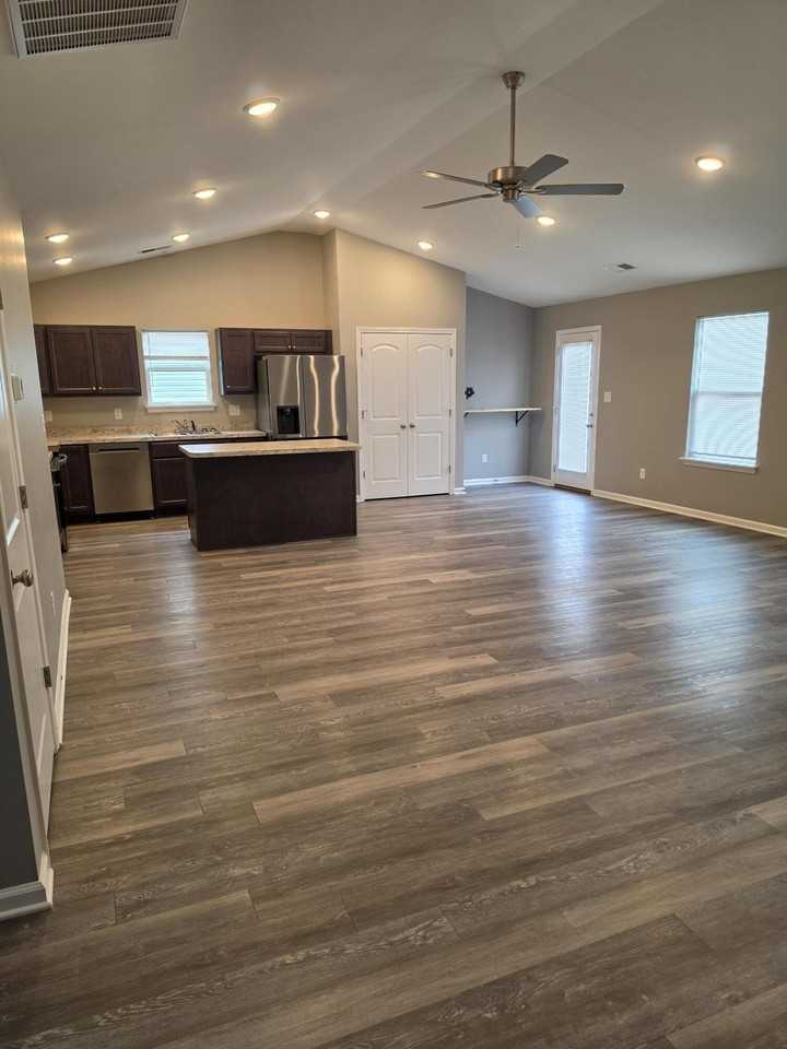 8092 Driftwood Loop - Photo 3 of 13
