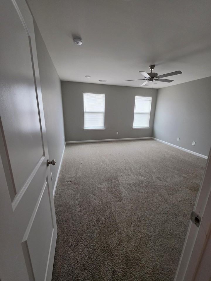 8092 Driftwood Loop - Photo 7 of 13