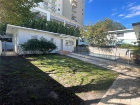 1020 Sw 36th Ct - Photo 1 of 1