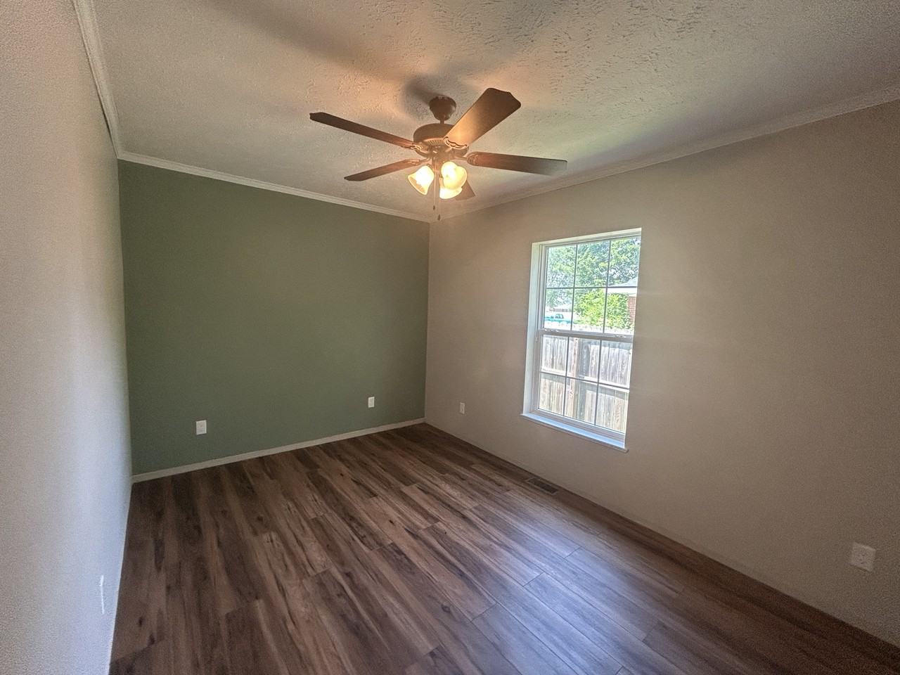 420 Elizabeth St #1 - Photo 4 of 12