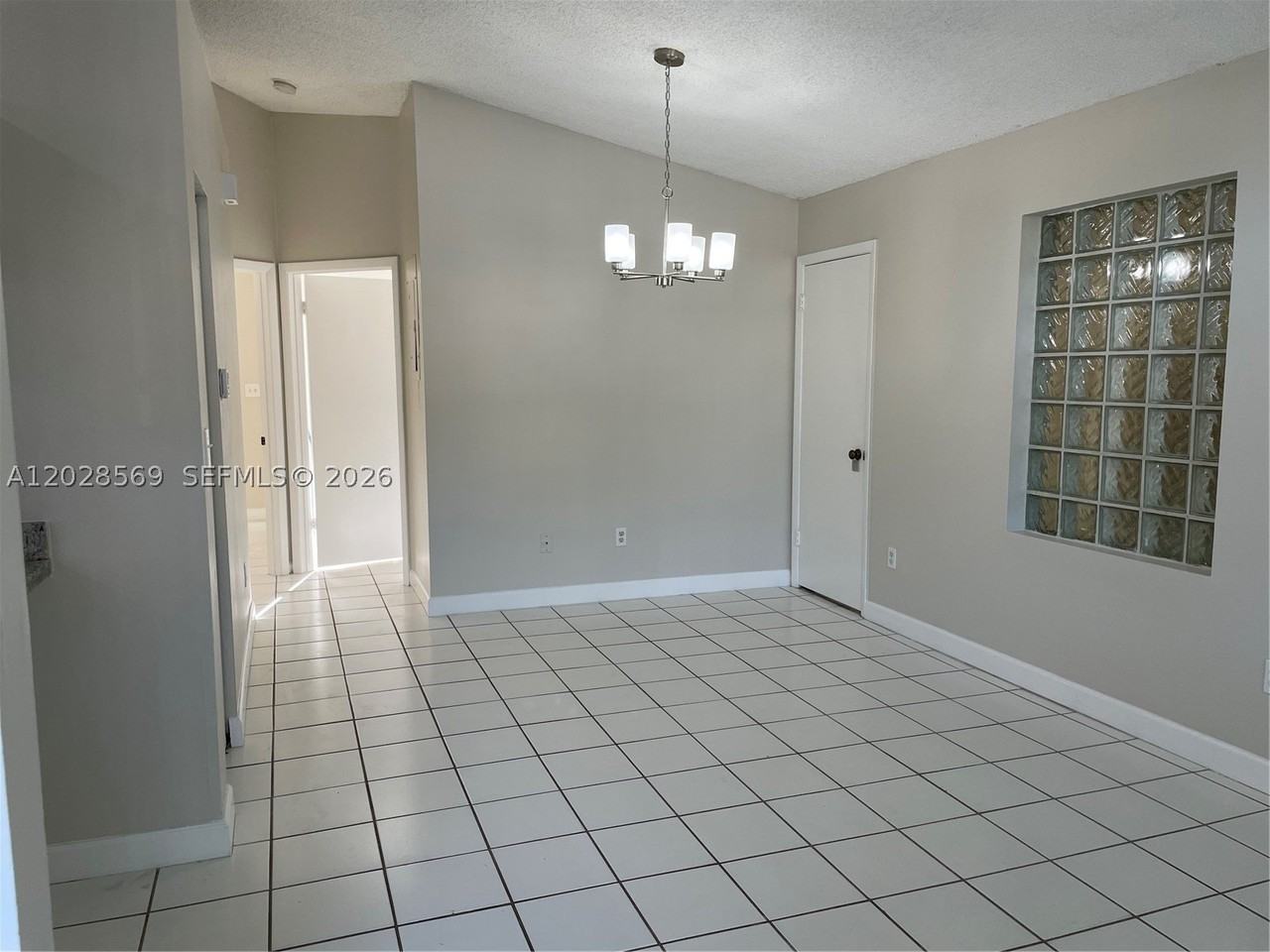11050 Sw 152nd Ct - Photo 4 of 9