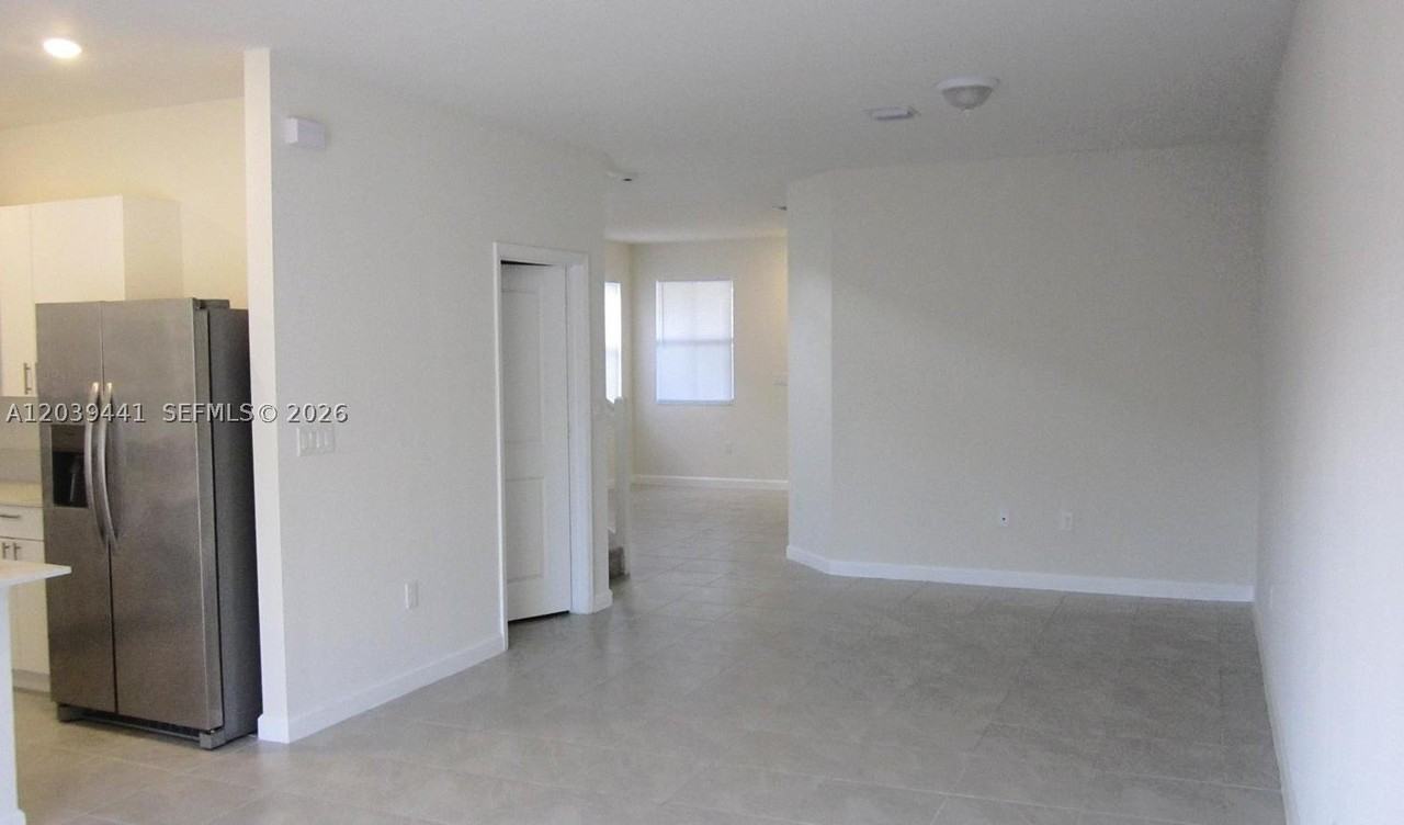 16225 Sw 288th Ter - Photo 5 of 21