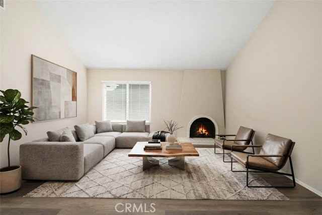 4068 Jeffrey Dr - Photo 4 of 8