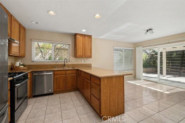 4068 Jeffrey Dr - Photo 7 of 8