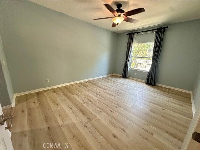 1411 Montgomery St - Photo 5 of 6