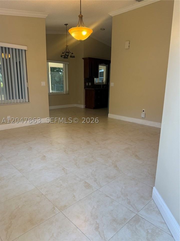 1713 Nw 208th Ter #1713 - Photo 2 of 16