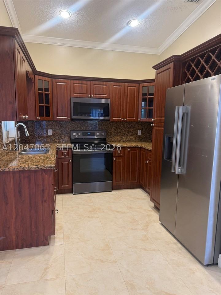 1713 Nw 208th Ter #1713 - Photo 3 of 16