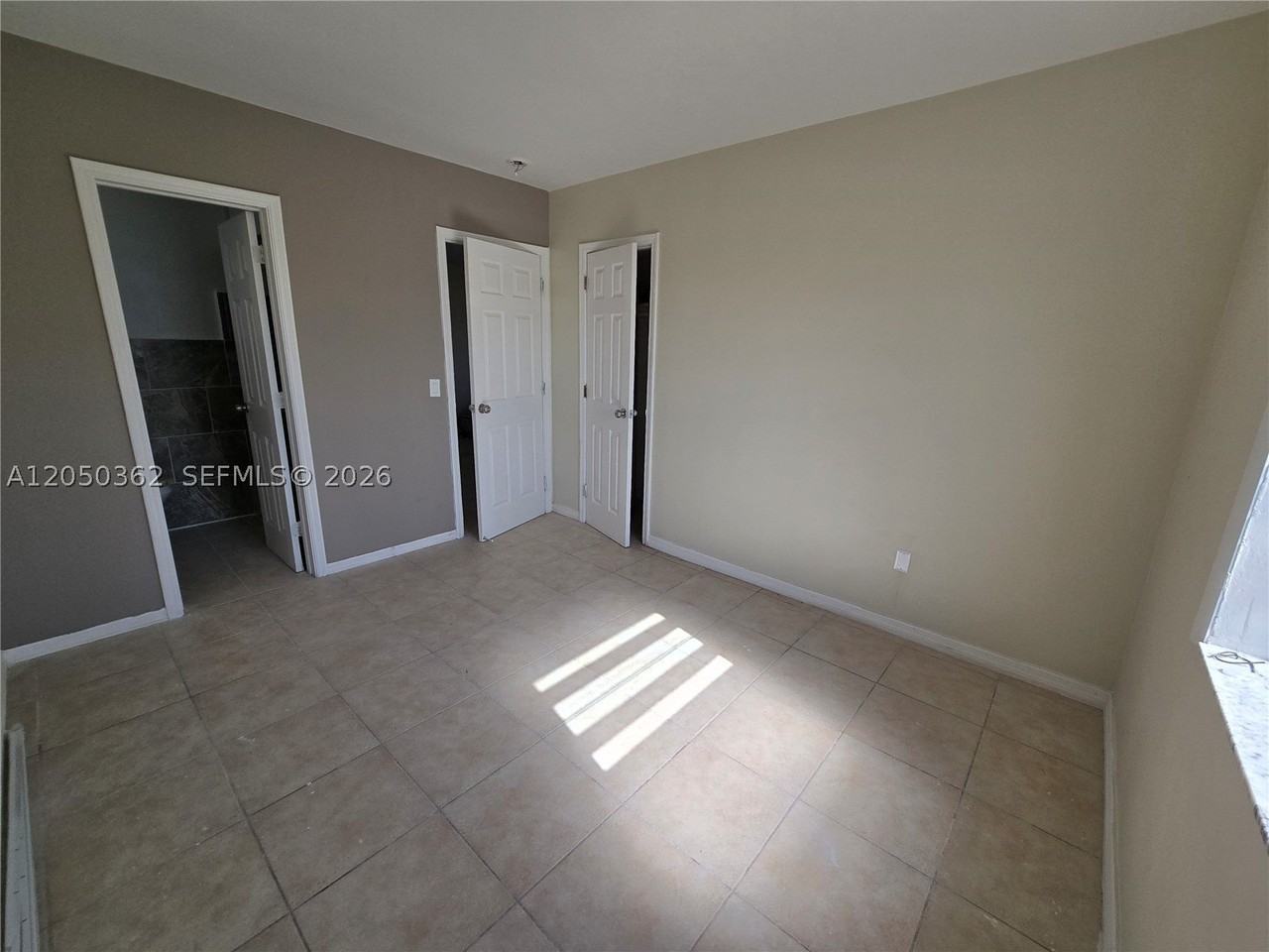 724 Sw 7th Ter #1-2 - Photo 2 of 16