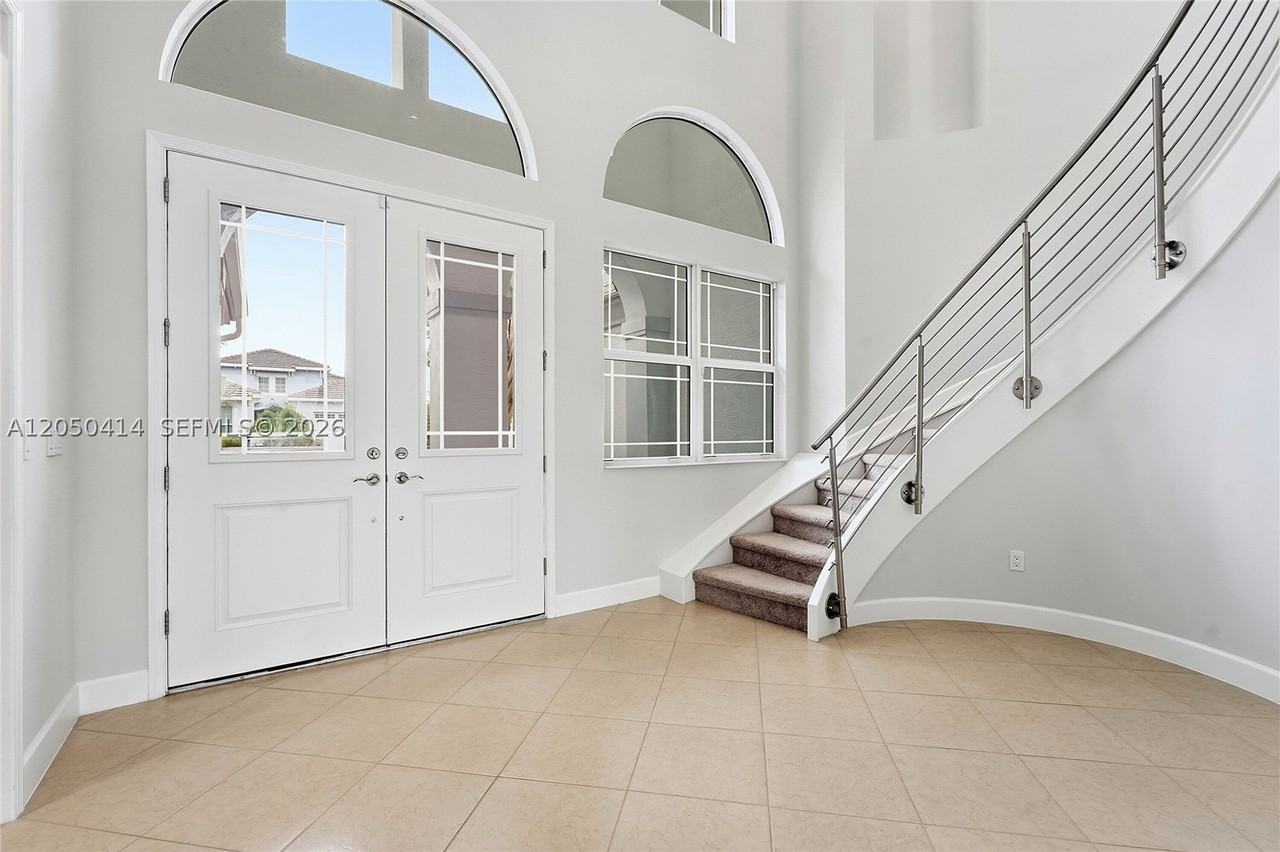 15239 Goldfinch Cir #15239 - Photo 4 of 50