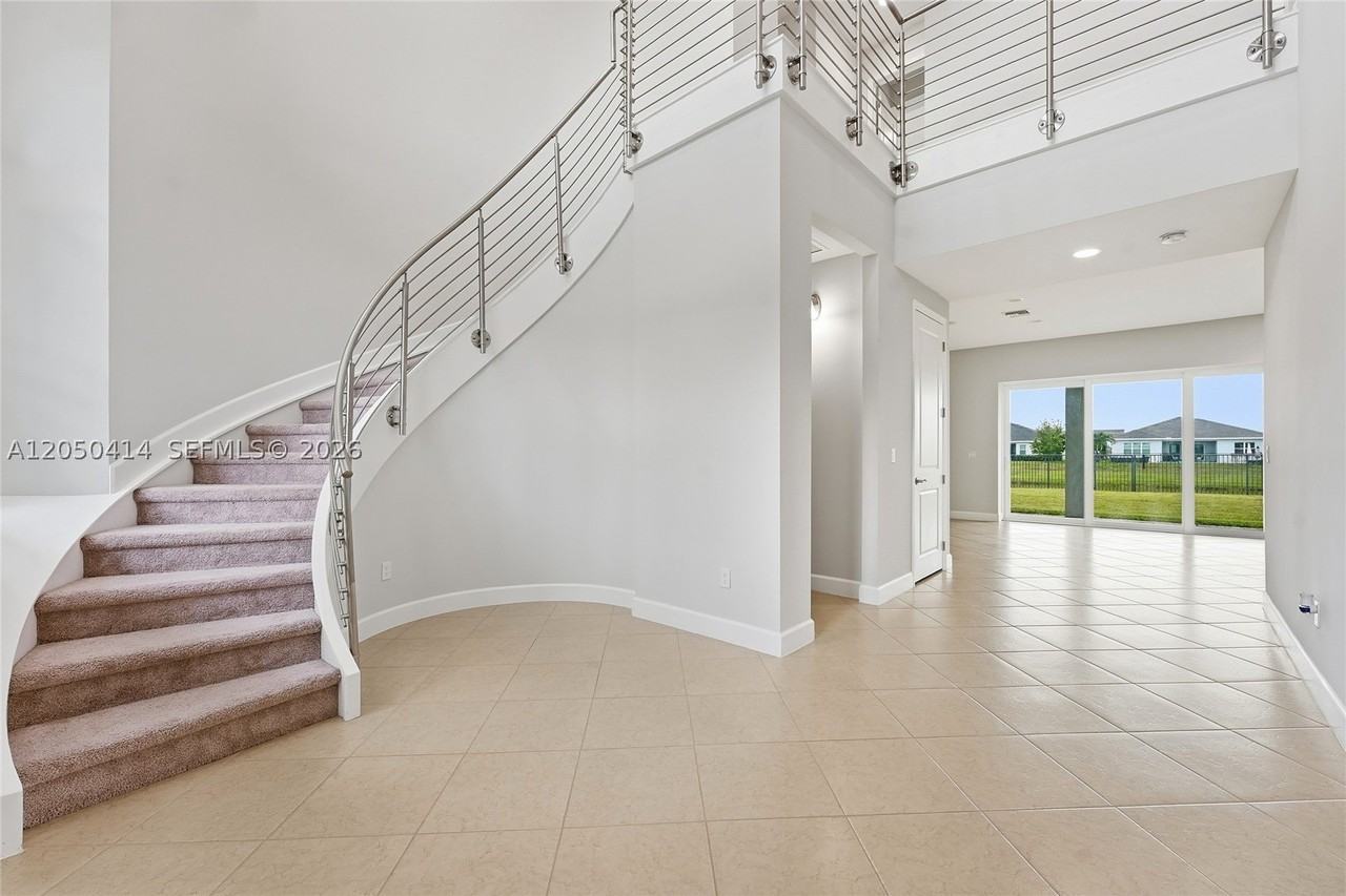 15239 Goldfinch Cir #15239 - Photo 5 of 50