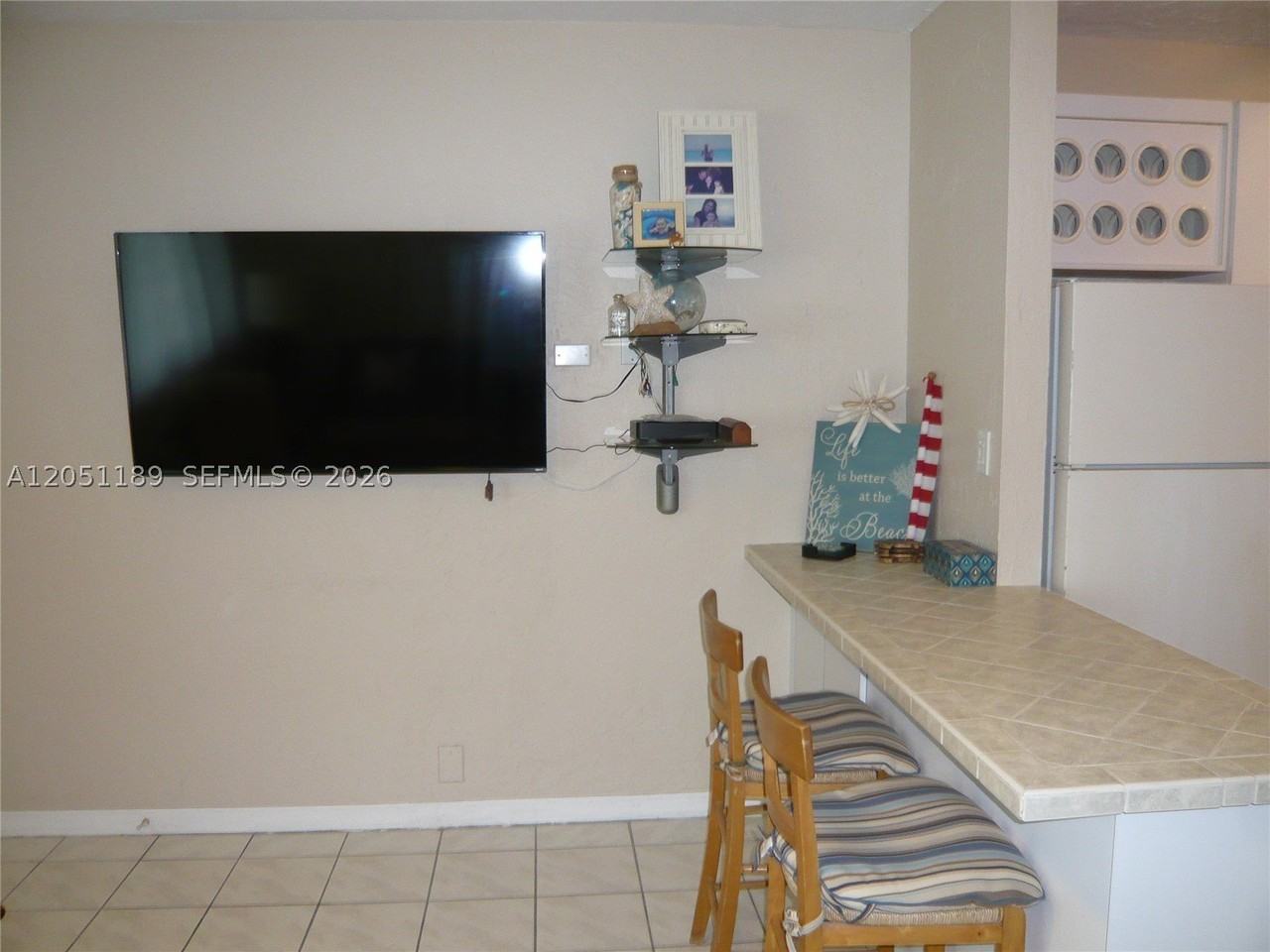 3300 N Surf Rd #9A - Photo 7 of 16