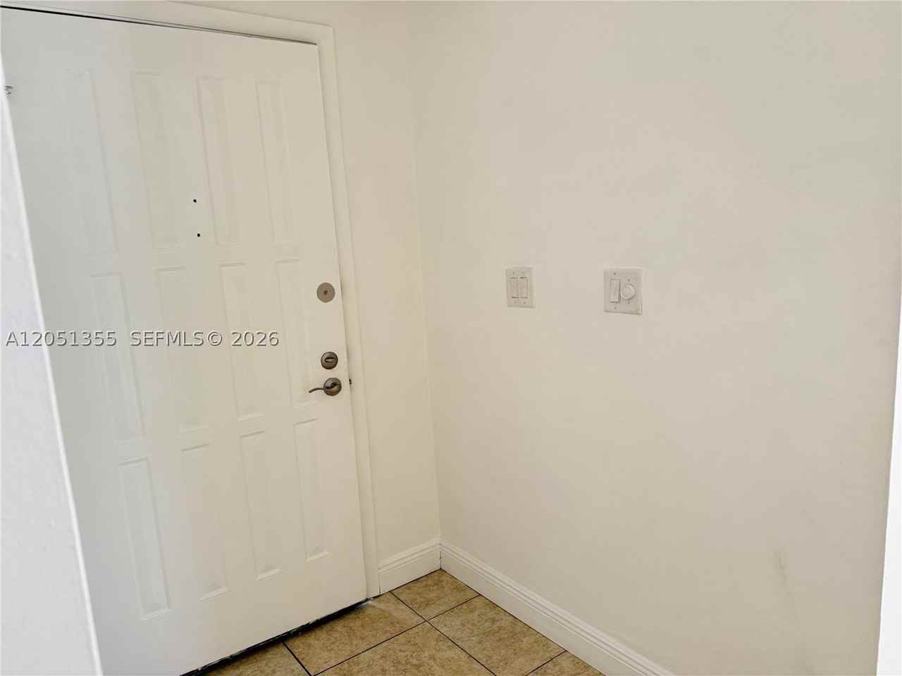 21393 Ne 8th Ct #3 - Photo 6 of 31