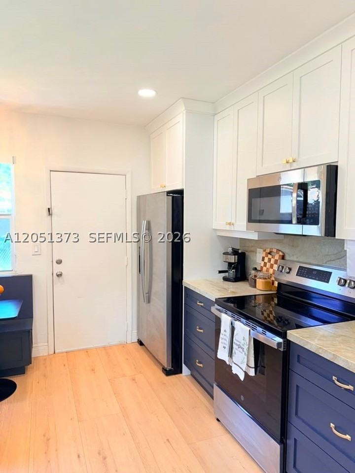 201 Flagler Dr #201 - Photo 3 of 18