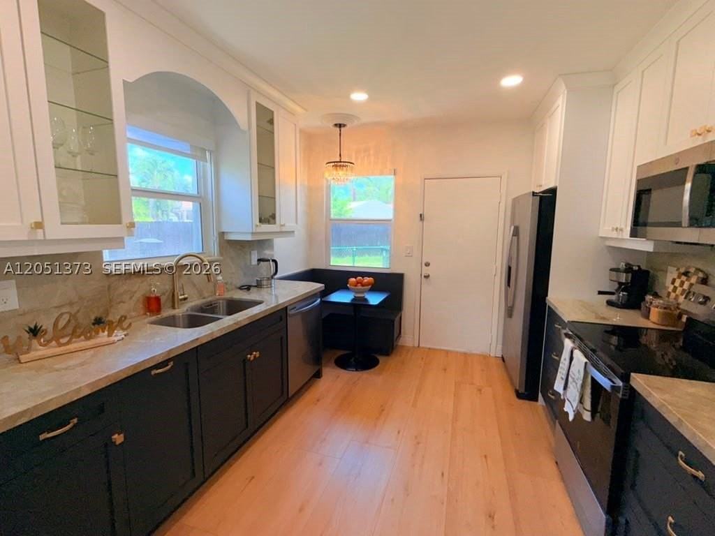 201 Flagler Dr #201 - Photo 4 of 18