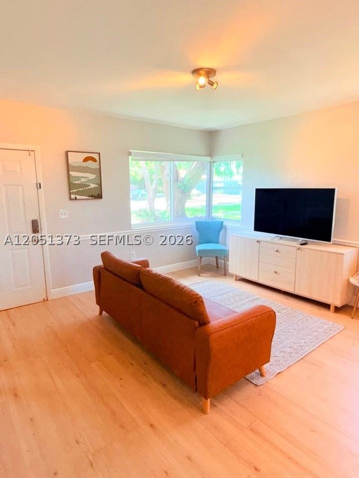 201 Flagler Dr #201 - Photo 5 of 18