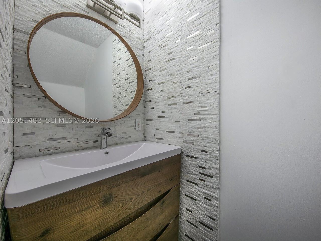 8260 Nw 10th St #6 - Photo 6 of 17
