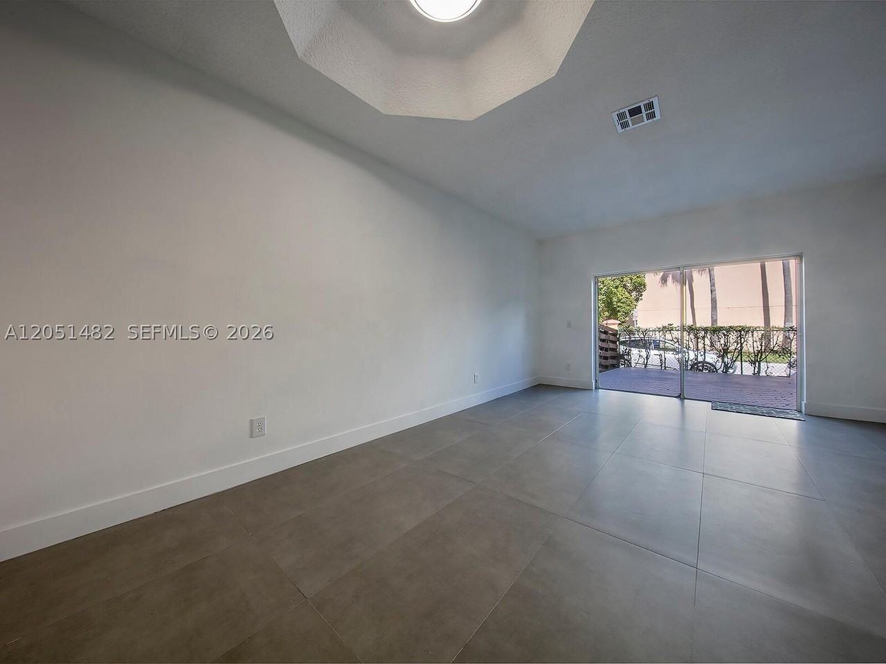 8260 Nw 10th St #6 - Photo 7 of 17